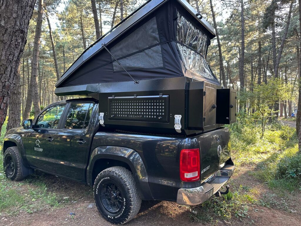 Lightweight pickup clearance camper